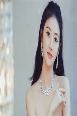 皮带趴跪撅着打女朋友光屁股-查看前的注意事项